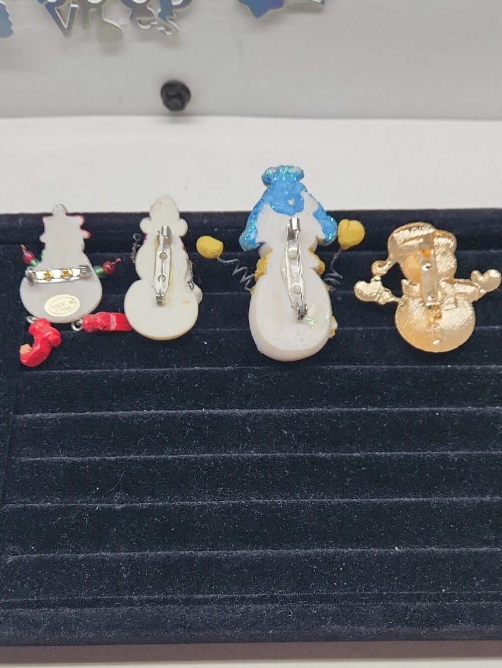 Snowmen Vintage Style Brooche Bundle - Picture 2 of 6